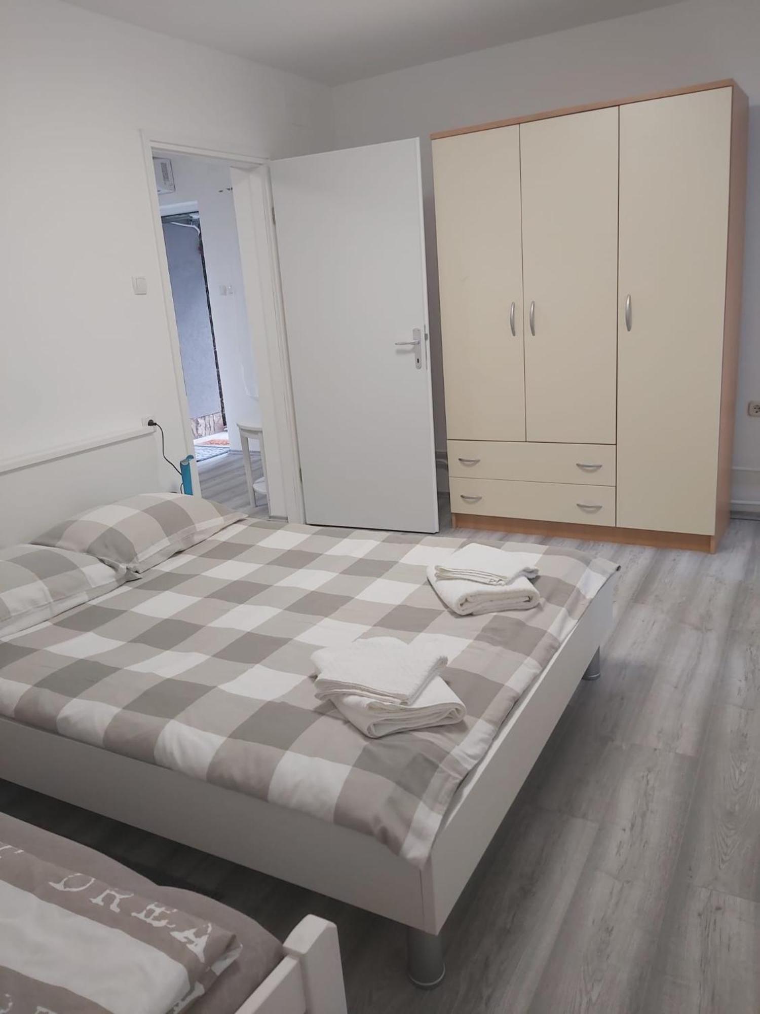 Pepa Zg Appartement Zagreb Buitenkant foto